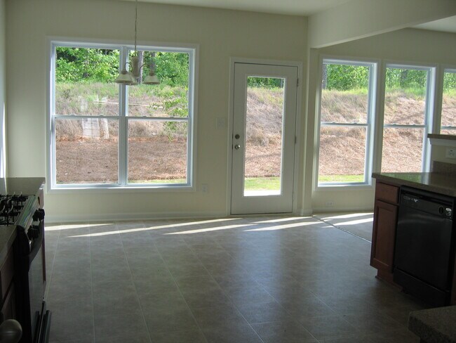 Building Photo - 2333 Jasmine Glen Dr