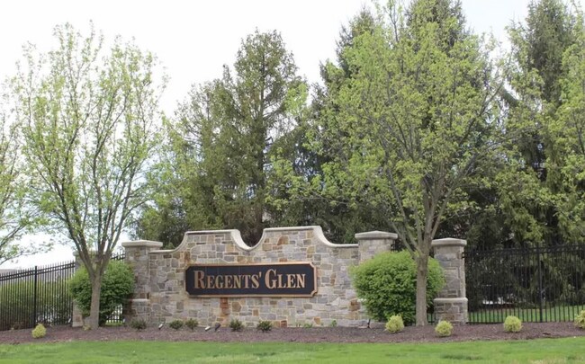 Foto del edificio - Coming Soon! "Charming 3-Bedroom Townhouse Retreat with Spacious 1960 sq ft Layout in York, PA!"