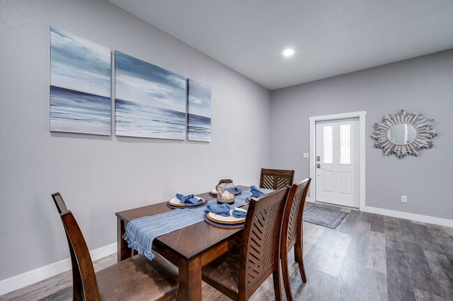 Building Photo - Windermere LWS