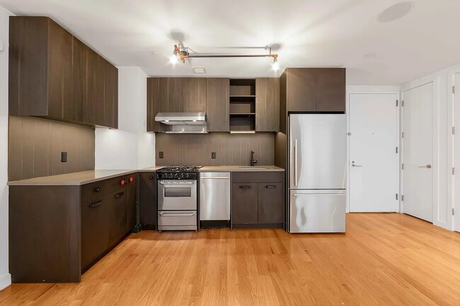 Foto del edificio - 123 Melrose St