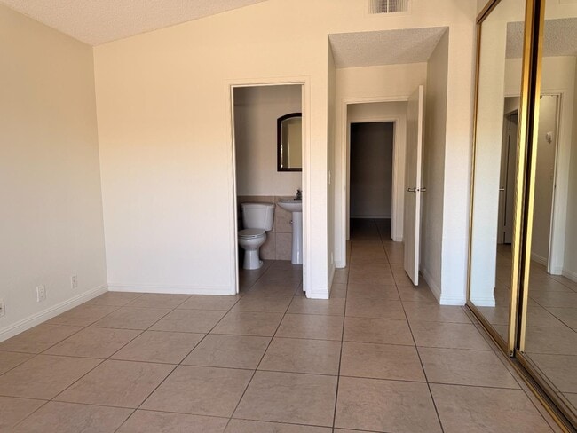 Building Photo - 74-118 Catalina Way - 74-118