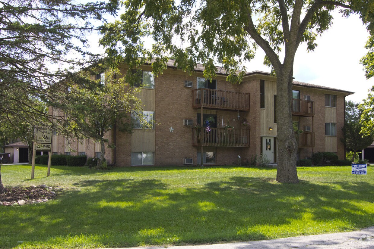Waterford Place West Apartments in Belvidere, IL