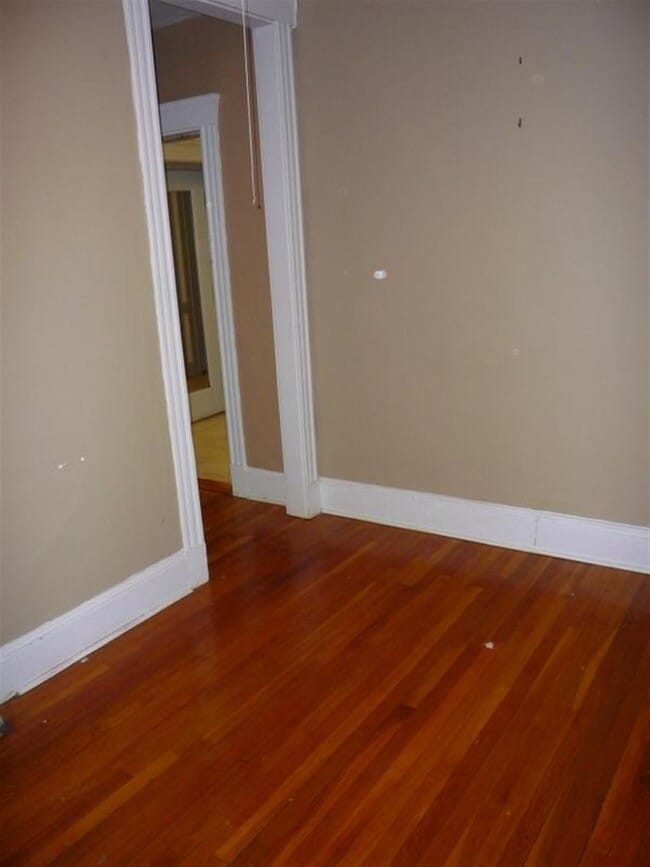 Building Photo - 6 Agassiz St