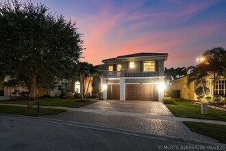 Building Photo - 3381 Lago De Talavera