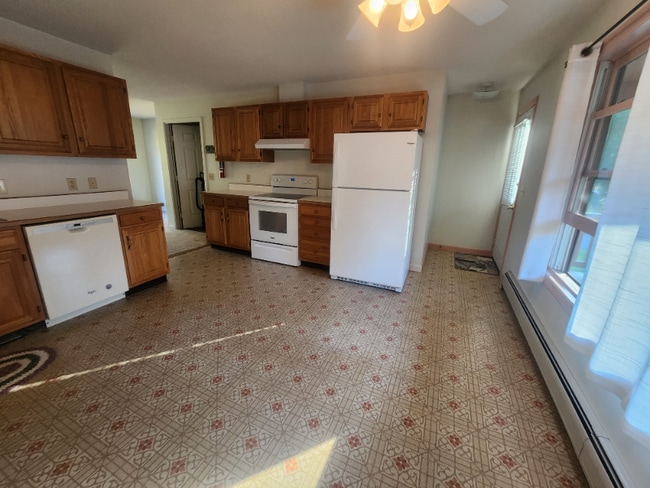 Building Photo - 91 Forest Dr