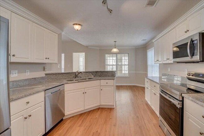 Building Photo - 7505 Senators Dr