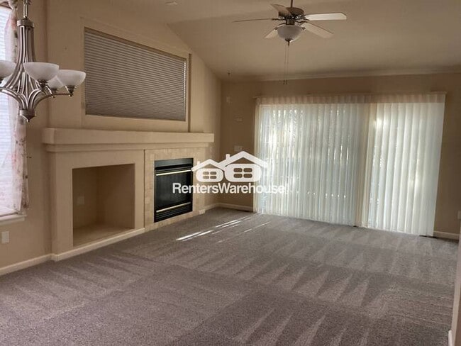 Building Photo - Exceptionally Clean and Move in Ready.  This beautiful 3-bedroom, 2.5-bath home boasts 1,458 sq f...
