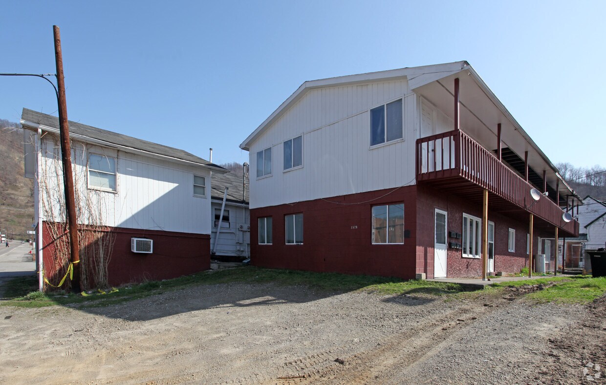 15281532 W 3rd Ave, Williamson, WV 25661 Apartments in Williamson