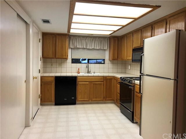 Building Photo - 40584 Saddleback Rd