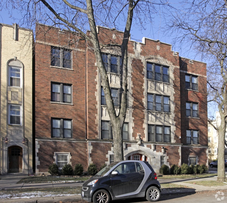 Primary Photo - 6054-6058 N Rockwell St