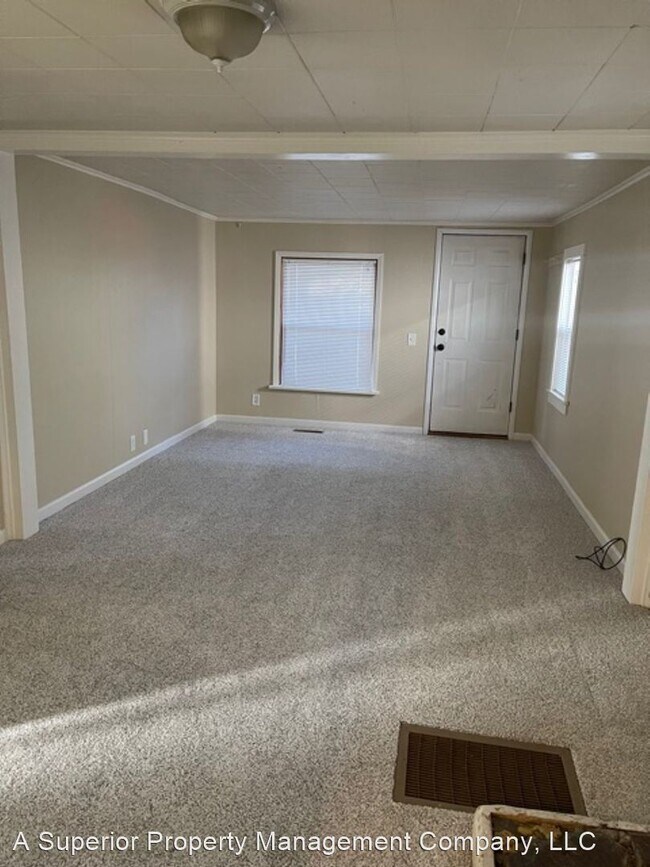 Building Photo - 2 br, 1 bath House - 1251 NW Newport Ave