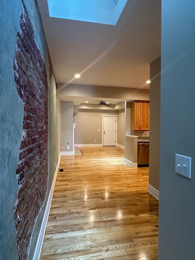 Building Photo - 115 W Maumee St