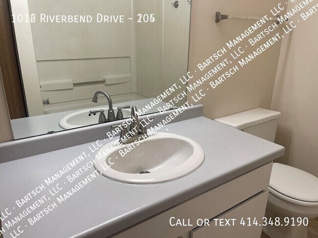 Foto del edificio - 1016 Riverbend Dr