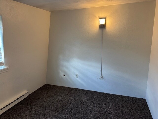 Foto del edificio - 3 Bedroom Townhouse- Maple Hollow