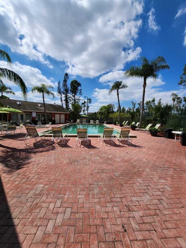 Foto del edificio - 2845 Winkler Ave