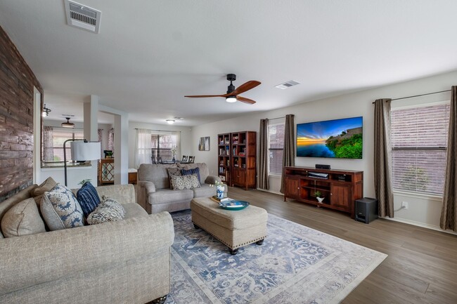 Foto del edificio - 2941 Candleberry Dr