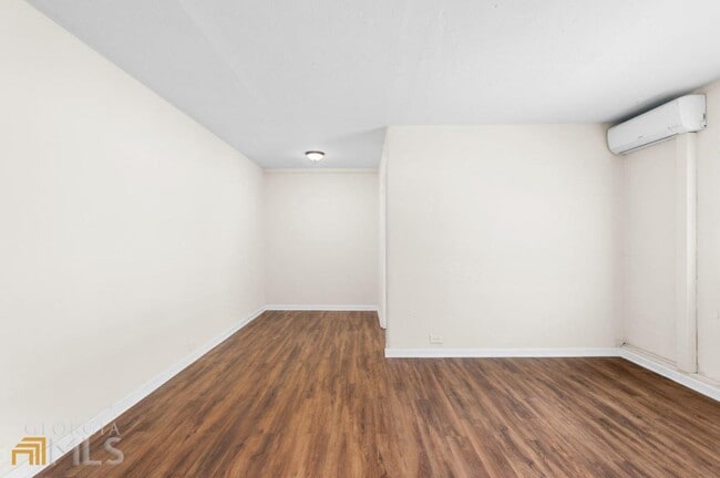 Building Photo - 43 25th St NW