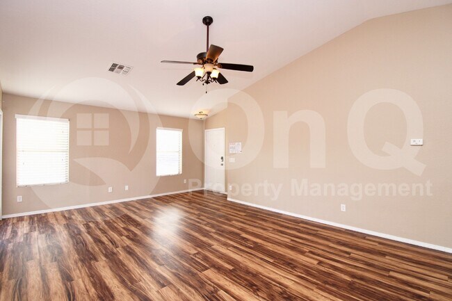 Foto del edificio - 2318 W Tanner Ranch Rd