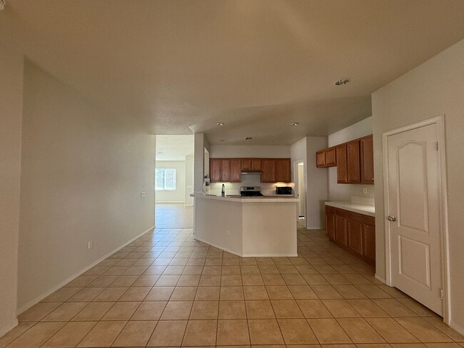 Building Photo - 2751 Garnet Ln