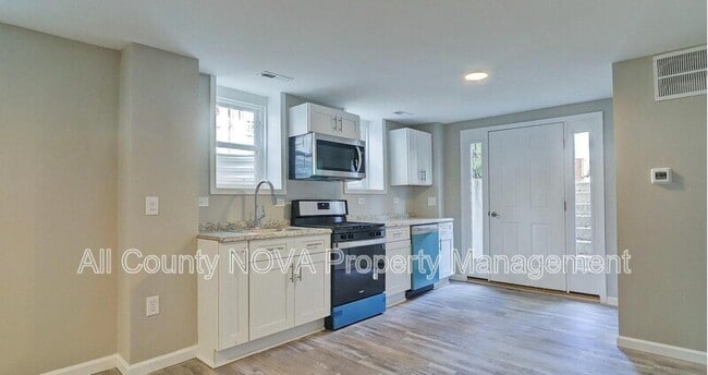 Photo - 6110 41st Ave Apartment