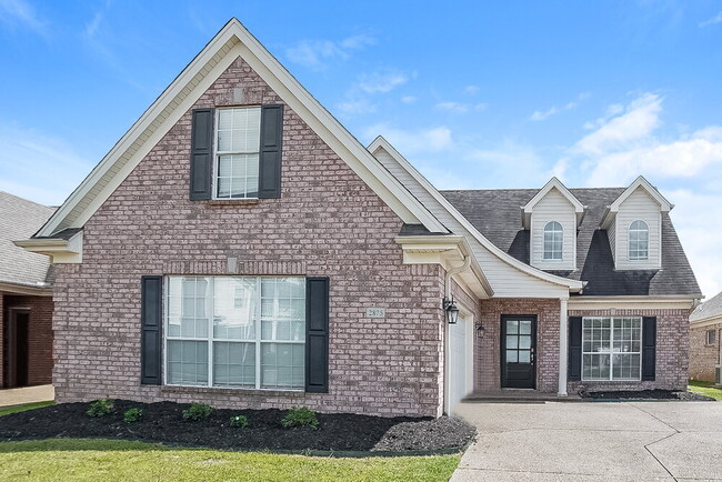 Building Photo - 2875 Liverpool Ln