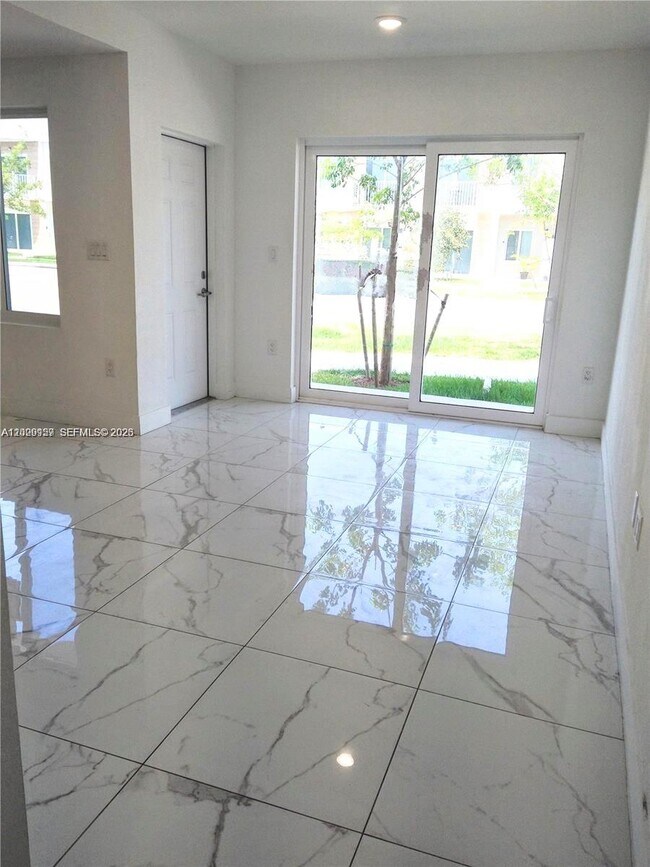 Foto del edificio - 25810 SW 144th Ave