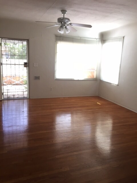Foto del edificio - 2 bedroom 1 bath house for rent in Talmadge!