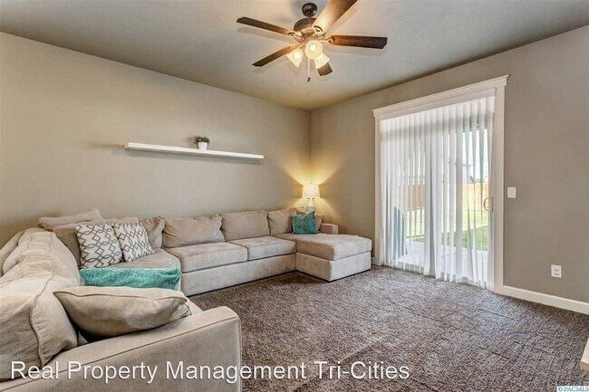 Foto del edificio - 3 br, 2 bath House - 4015 St. Paul