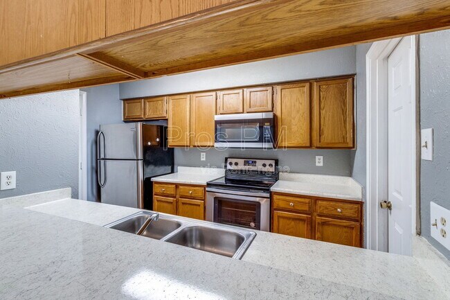 Foto del edificio - 2354 Little Pocket Rd