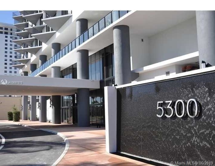 Foto principal - 8500 NW 52nd St