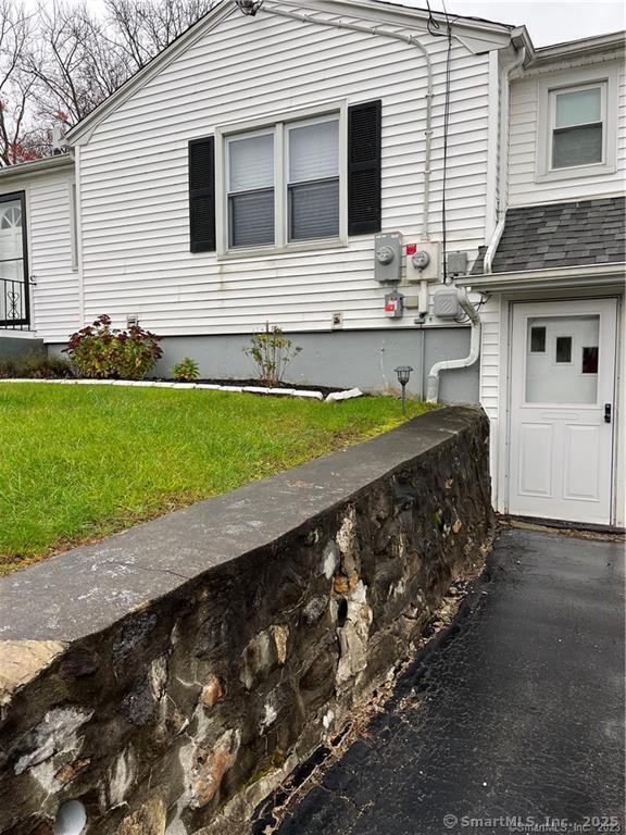 Foto principal - 869 Washington St