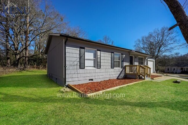 Foto del edificio - Now Available! 3 bed 2 bath!