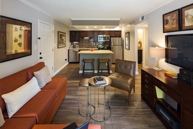 Executive One Bedroom Deluxe Model - Dunwoody Ridge