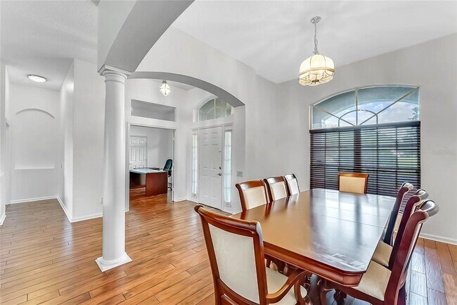 Building Photo - 942 Kingsridge Cir