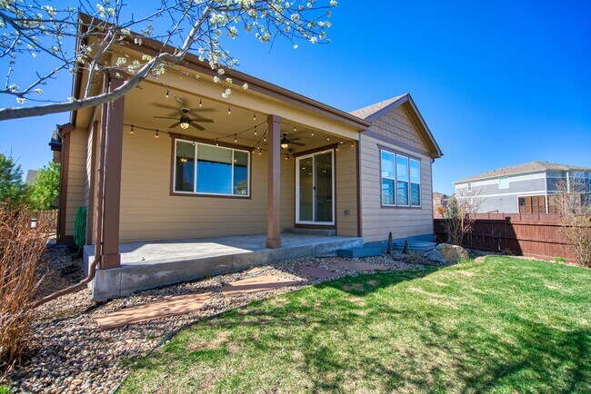 Foto del edificio - 2406 Spruce Creek Dr