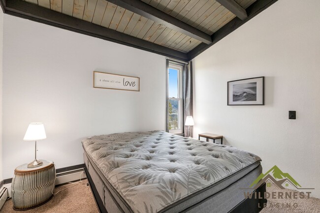 Foto del edificio - Treehouse Condo - 3rd floor Modern 2 Bedro...