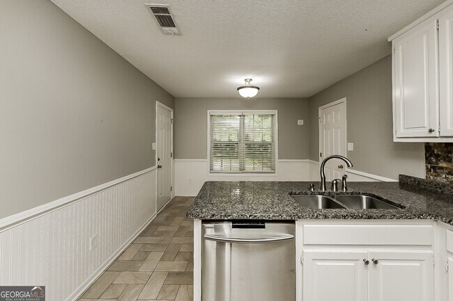 Foto del edificio - 119 Dickerson Cove Dr