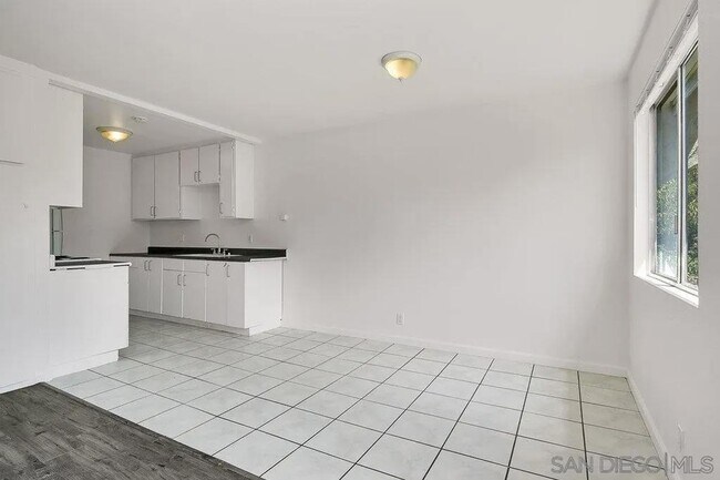 Foto del edificio - 5164 Landis St