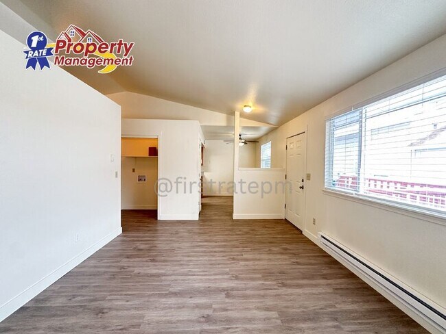 Foto del edificio - 3805 W Grover St