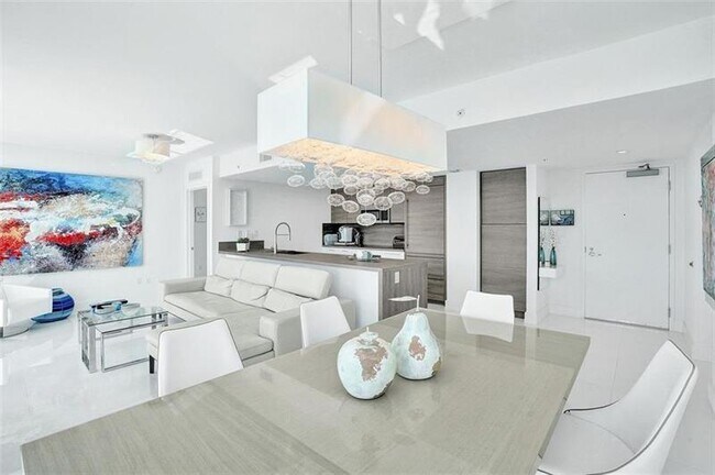 Foto del edificio - 400 Sunny Isles Blvd