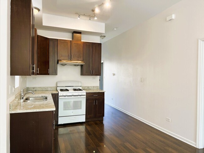 Foto del edificio - 3436 S Wallace St