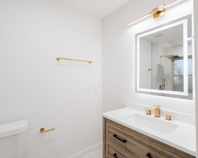 Foto del edificio - 301 Sheffield Dr