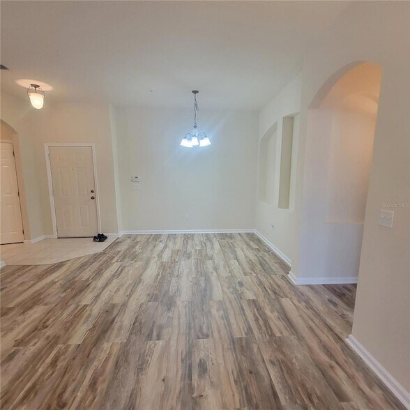 Foto del edificio - 3351 Whitestone Cir