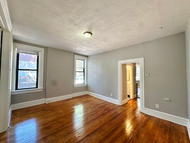 Foto del edificio - 3205 Arsenal St
