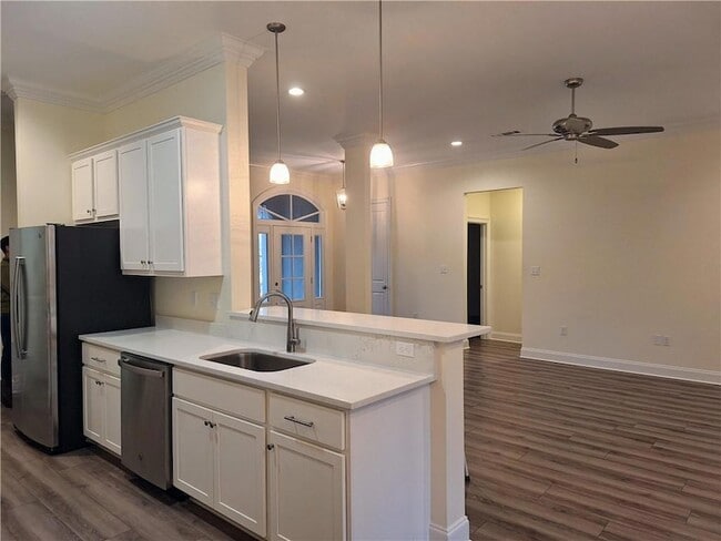 Foto del edificio - 341 Alan Cir