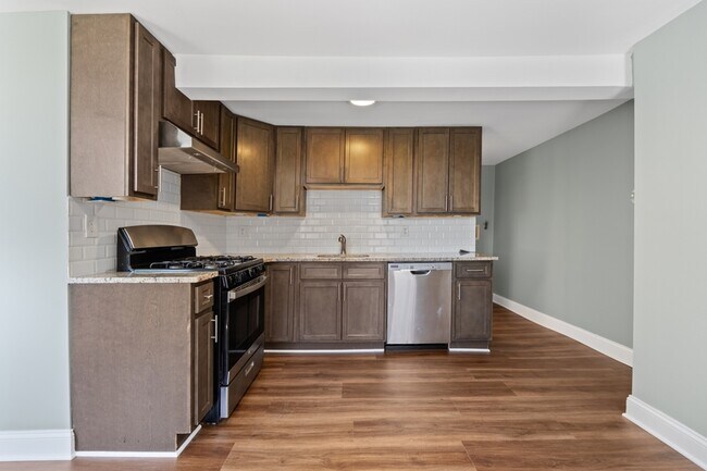 Building Photo - 341 Harrison Ave