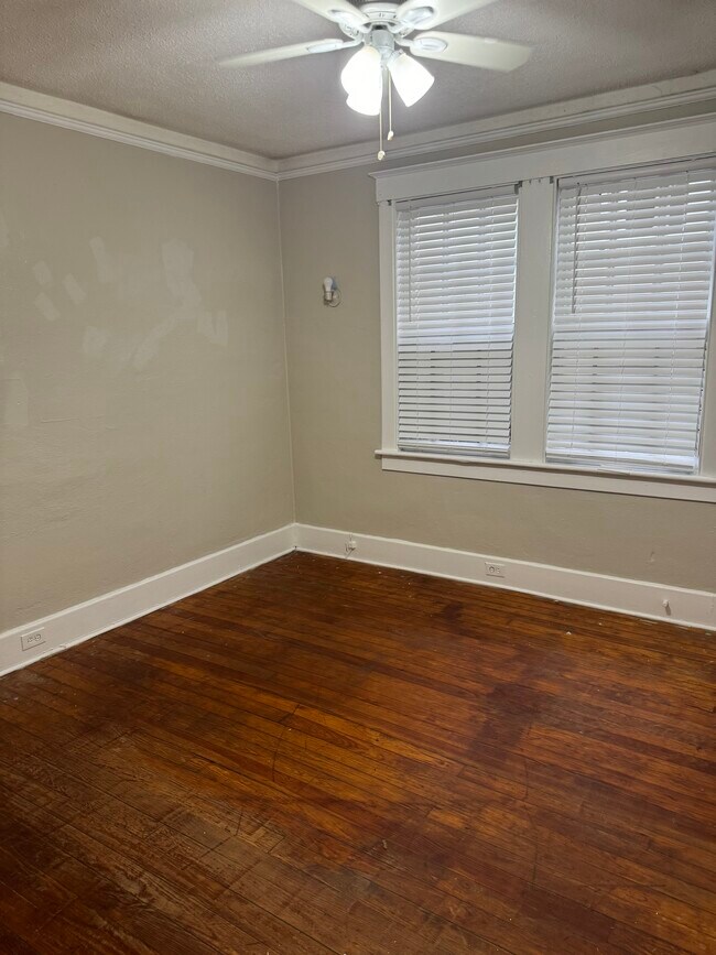 Bedroom 1 - 803 E Park Ave