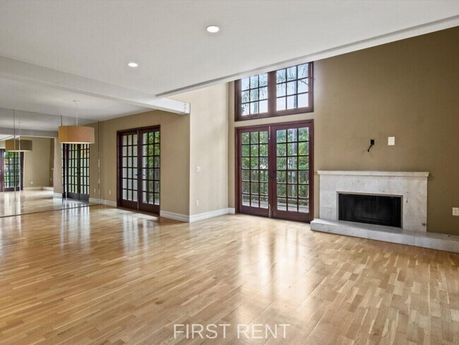 Foto del edificio - 8642 Villa La Jolla Dr