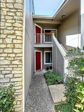 Building Photo - 1730 Timber Ridge Rd