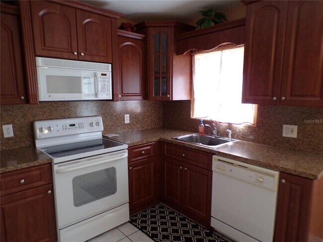 Foto del edificio - 25059 Harbor View Rd